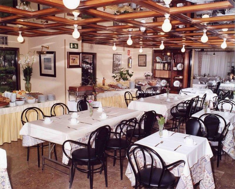 Foxa 25 Hotel Madrid Eksteriør billede